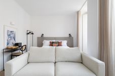 Quarto em Lisboa - Lapa Diplomatic Suite 1.2 by Feel Lisboa