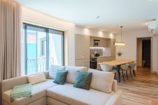 Apartment in Porto - Feel Porto Firmeza Coworking & Flat 3.4