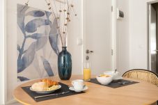 Studio in Lisbon - Lapa Diplomatic Flat 0.4 by Feel Lisboa