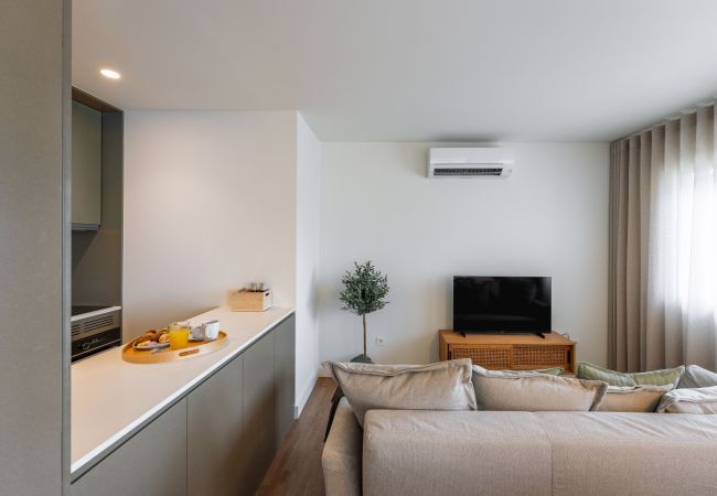 Apartment in Porto - Bom Sucesso Executive Flat 5.1 by Feel Porto